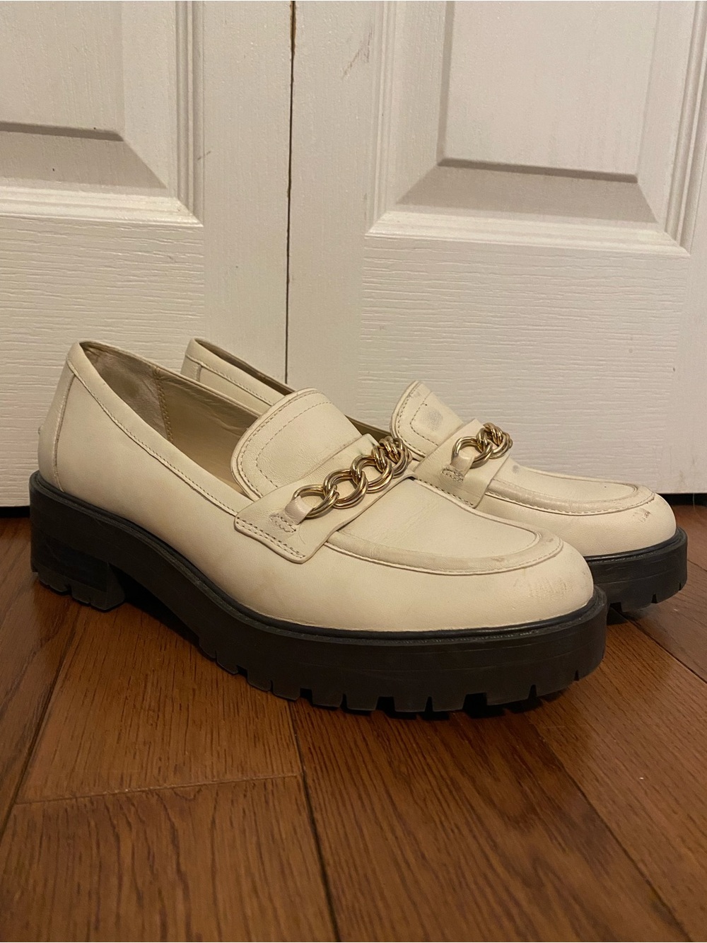 Sam Edelman Cream Leather Chain-Trim Lug Sole Loafers